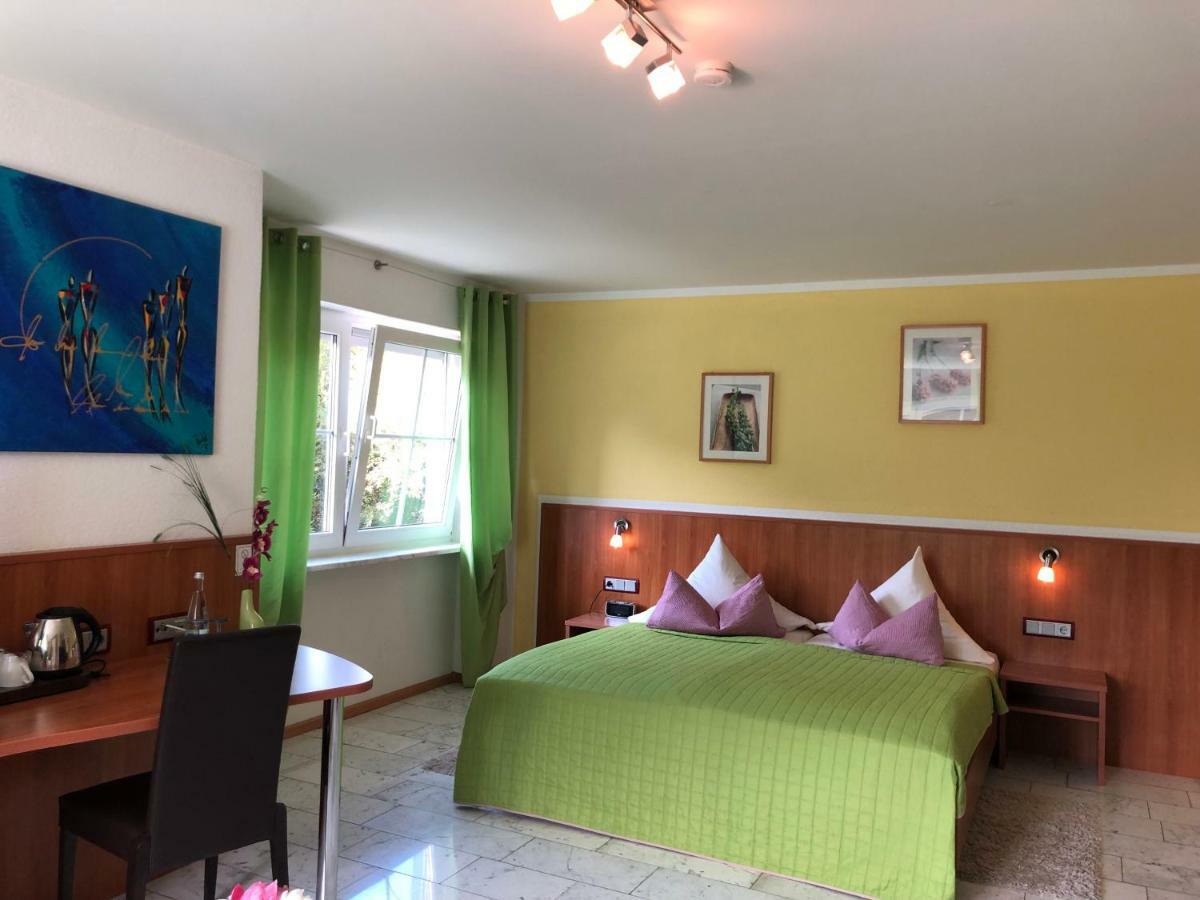 Hotel Muehleinsel Kenzingen Eksteriør billede